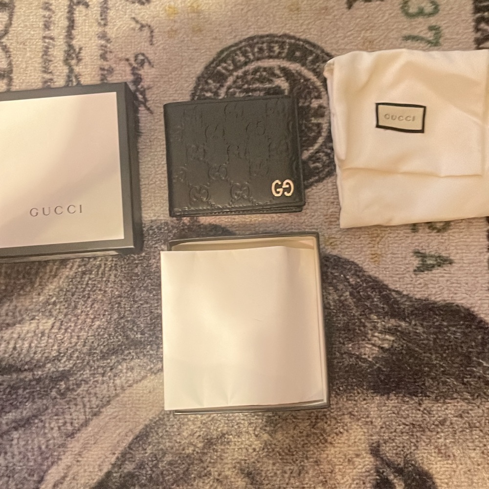 Gucci wallet brand new
